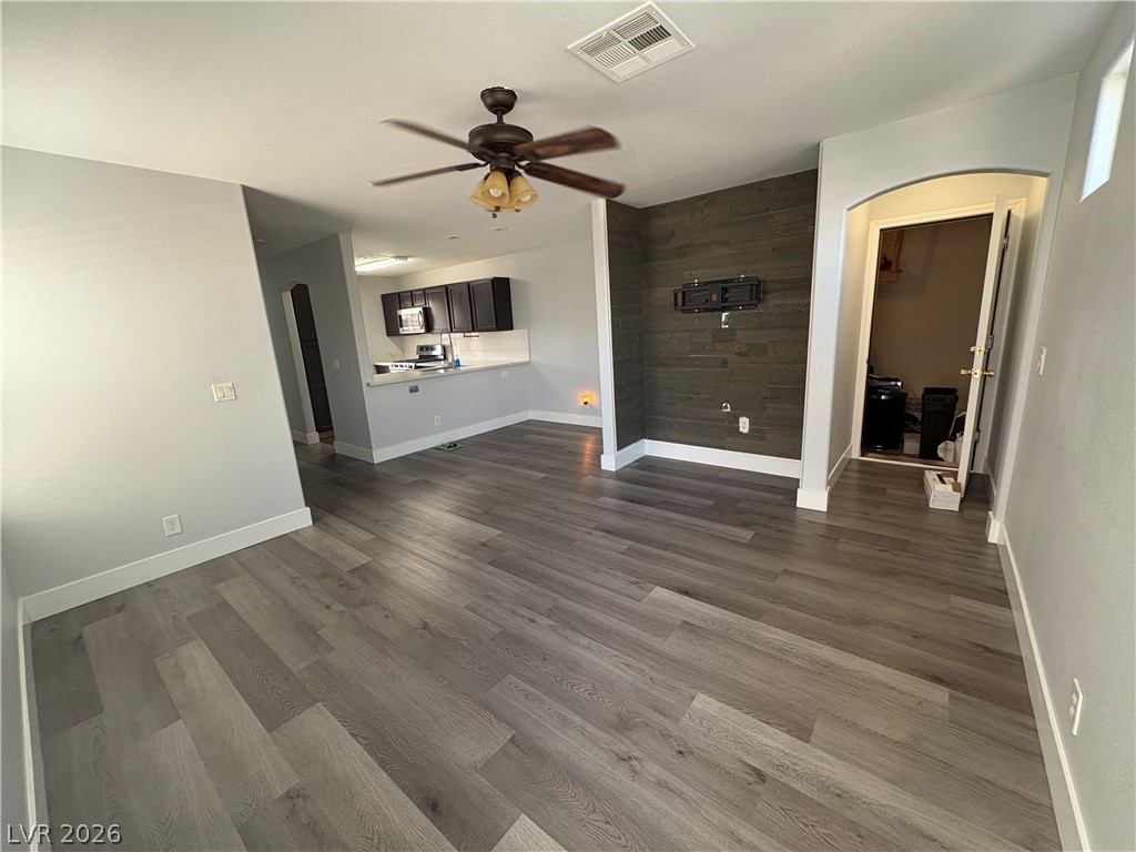 Photo 11 of 44, 7486 Vernal Street