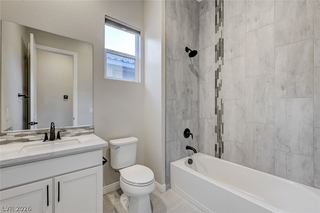 Photo 4 of 1167 N Water Street