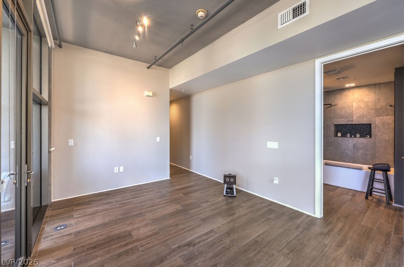 Photo 7 of 29, 353 E Bonneville Avenue #379