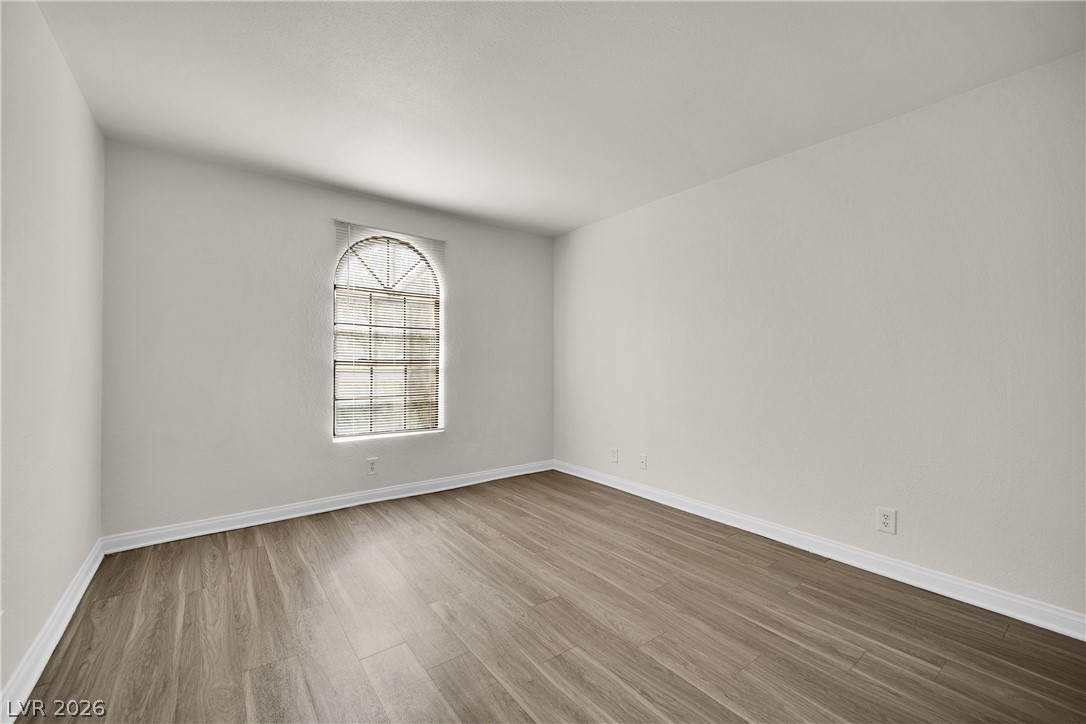 Photo 16 of 32, 2985 Juniper Hills Boulevard #202