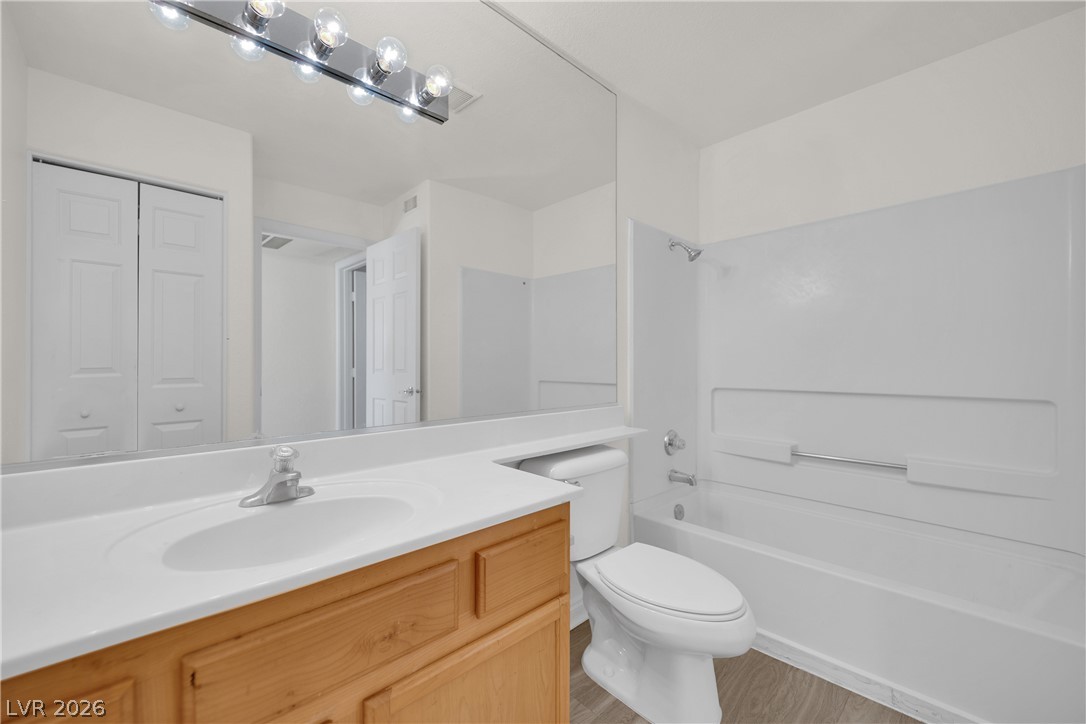 Photo 18 of 32, 2985 Juniper Hills Boulevard #202