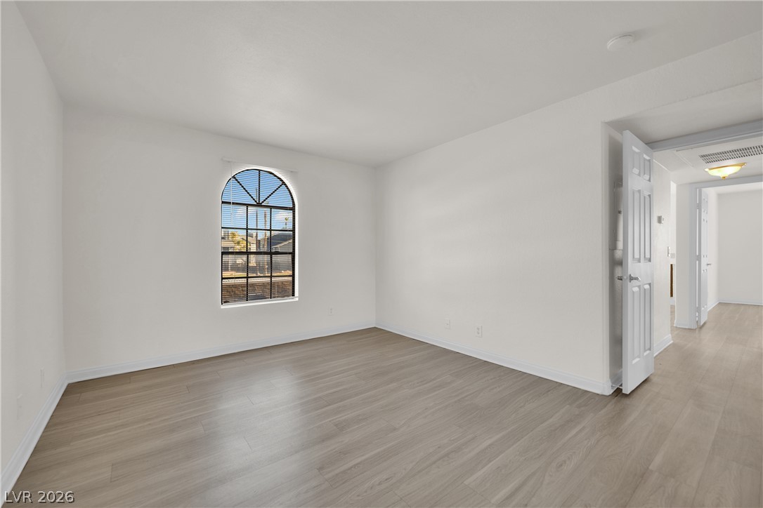 Photo 20 of 32, 2985 Juniper Hills Boulevard #202