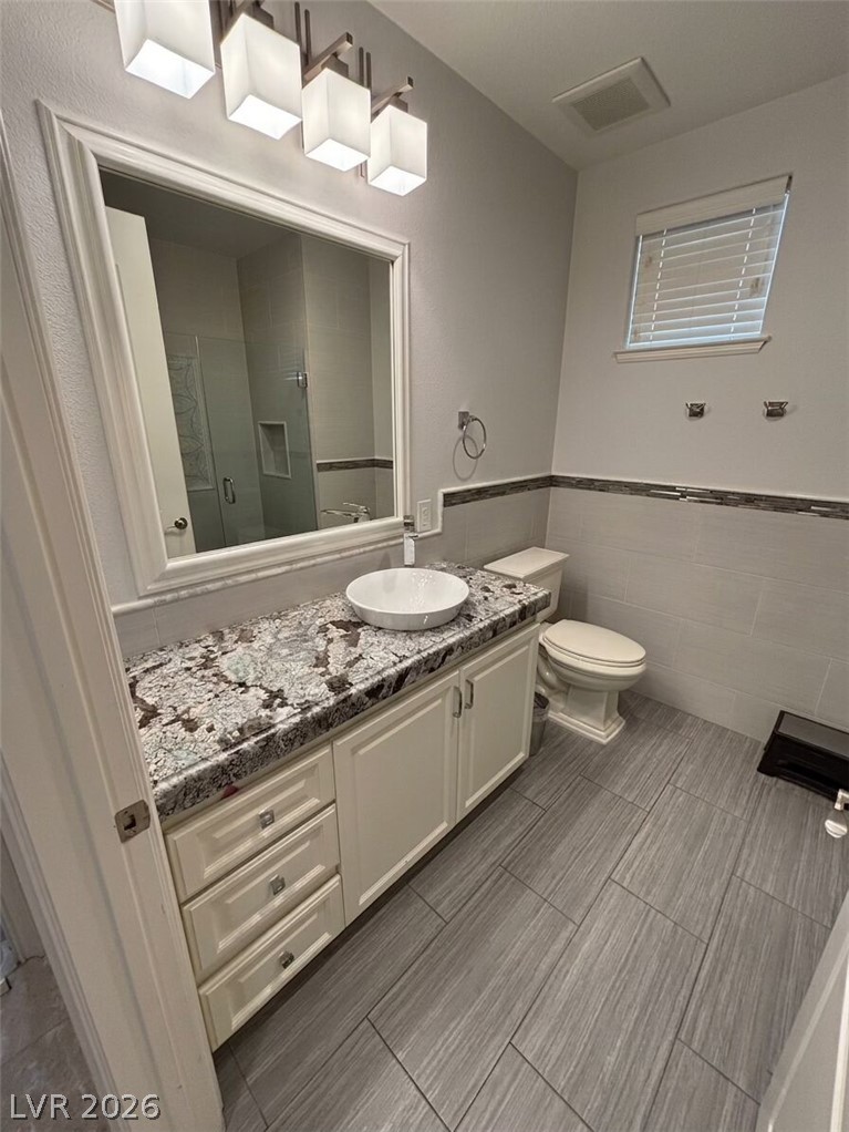Photo 30 of 38, 9212 Tesoras Drive #202