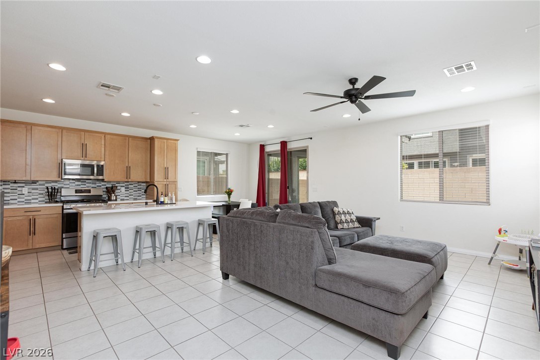Photo 8 of 38, 4545 Kali Lyn Street
