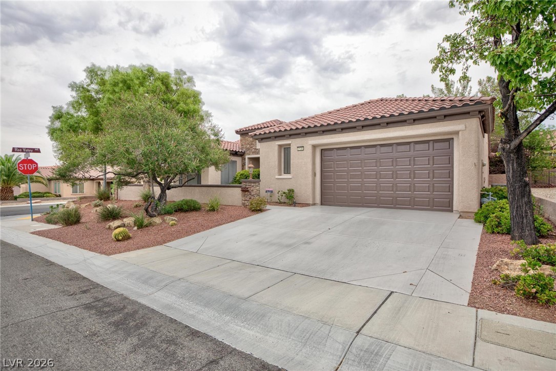 2120 Twin Falls Drive, Henderson 89044