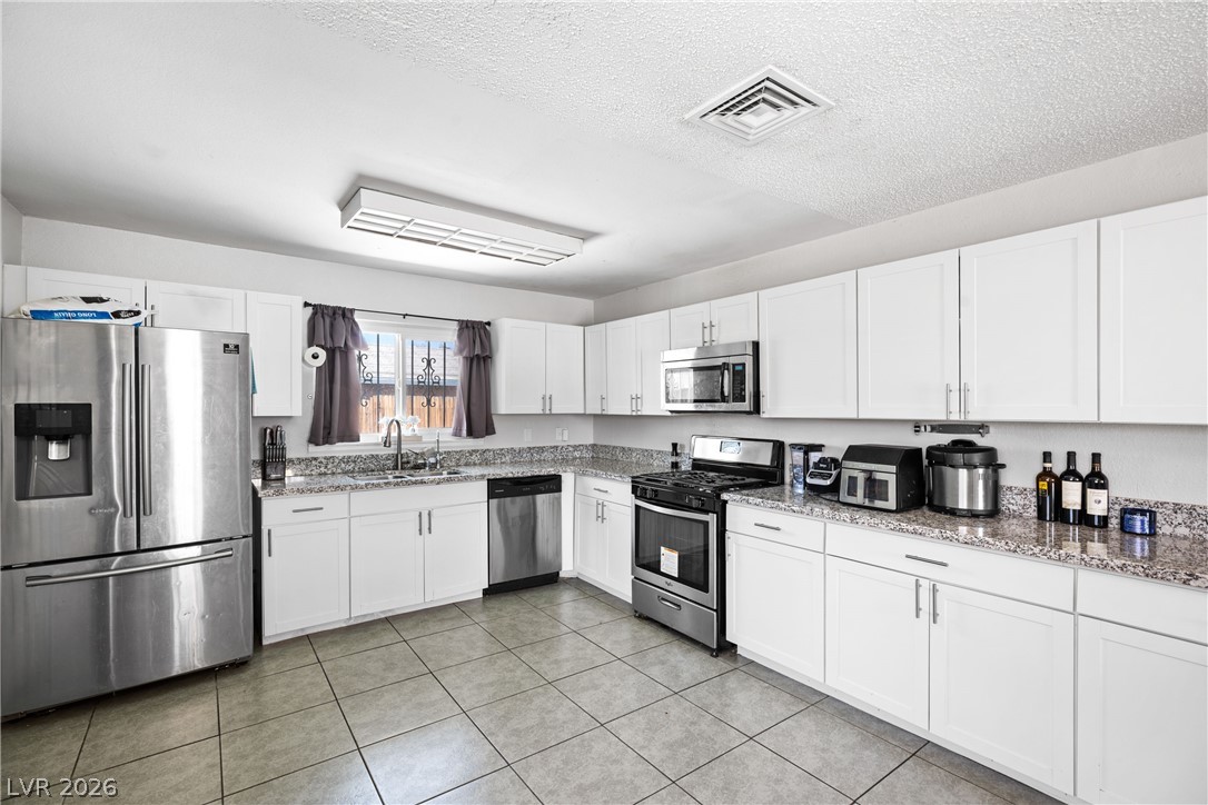 Photo 4 of 4314 Swandale Avenue