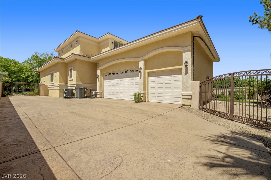 Photo 10 of 87, 2276 Candlestick Avenue