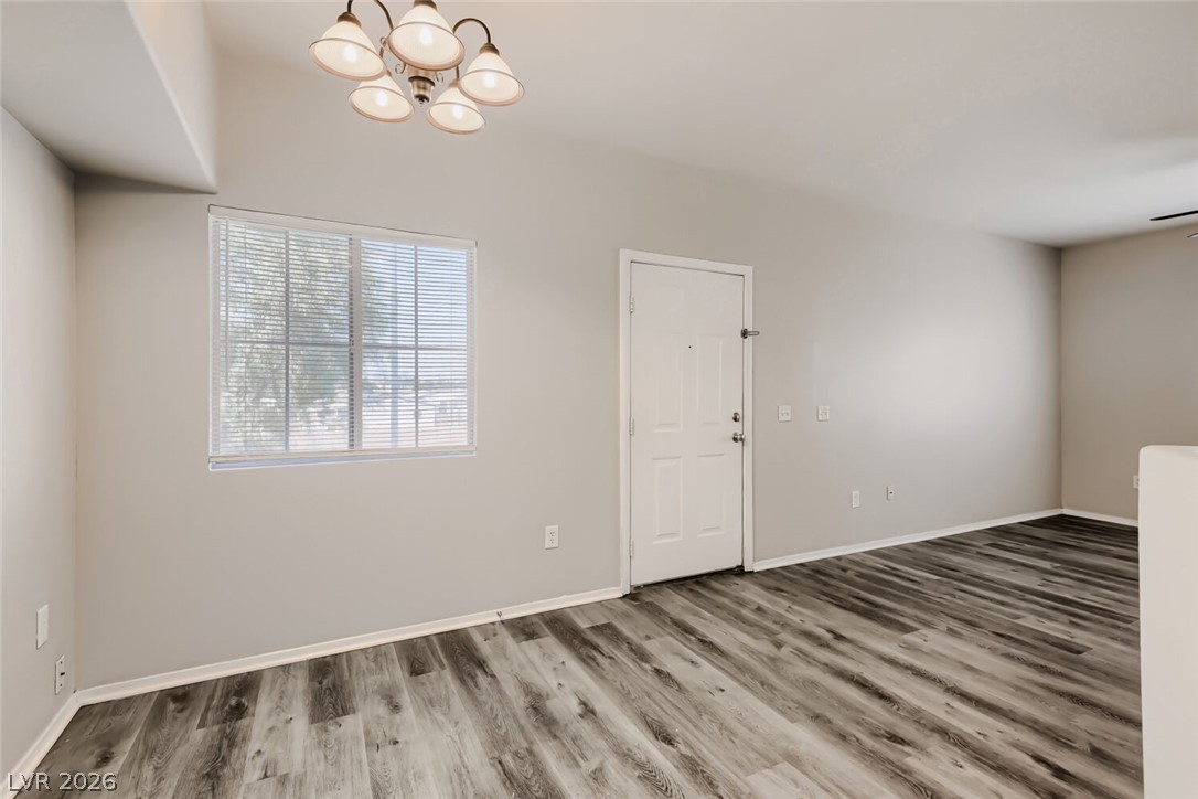Photo 12 of 33, 3400 Cabana Drive #2127