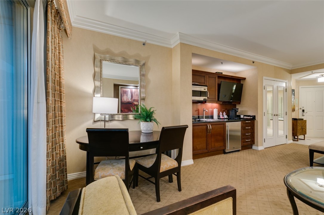 Photo 19 of 44, 145 E HARMON Avenue #2015