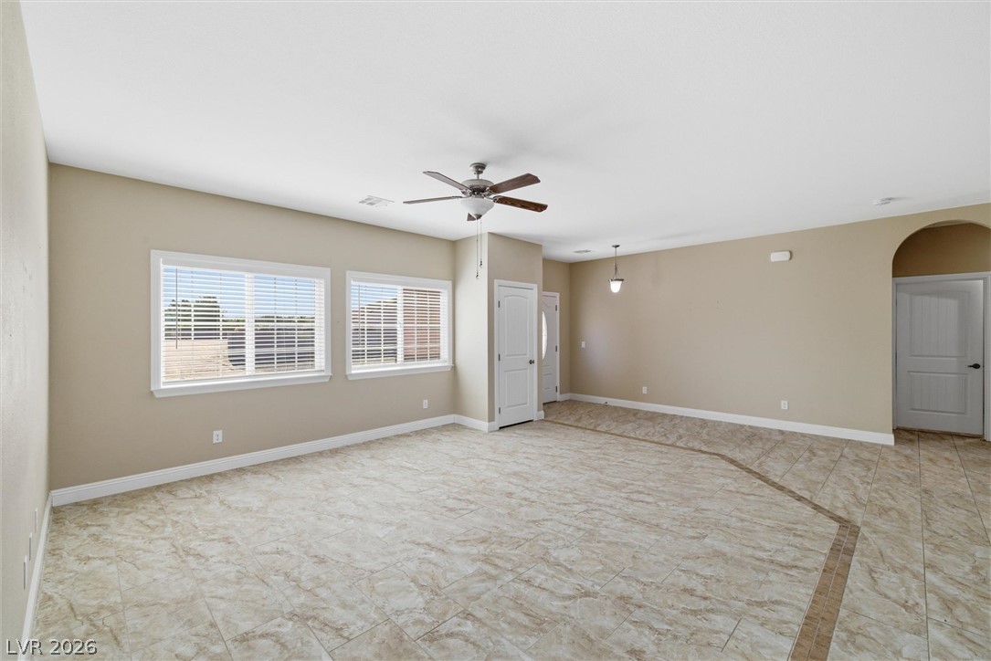 Photo 8 of 31, 4800 Honey Locust Drive