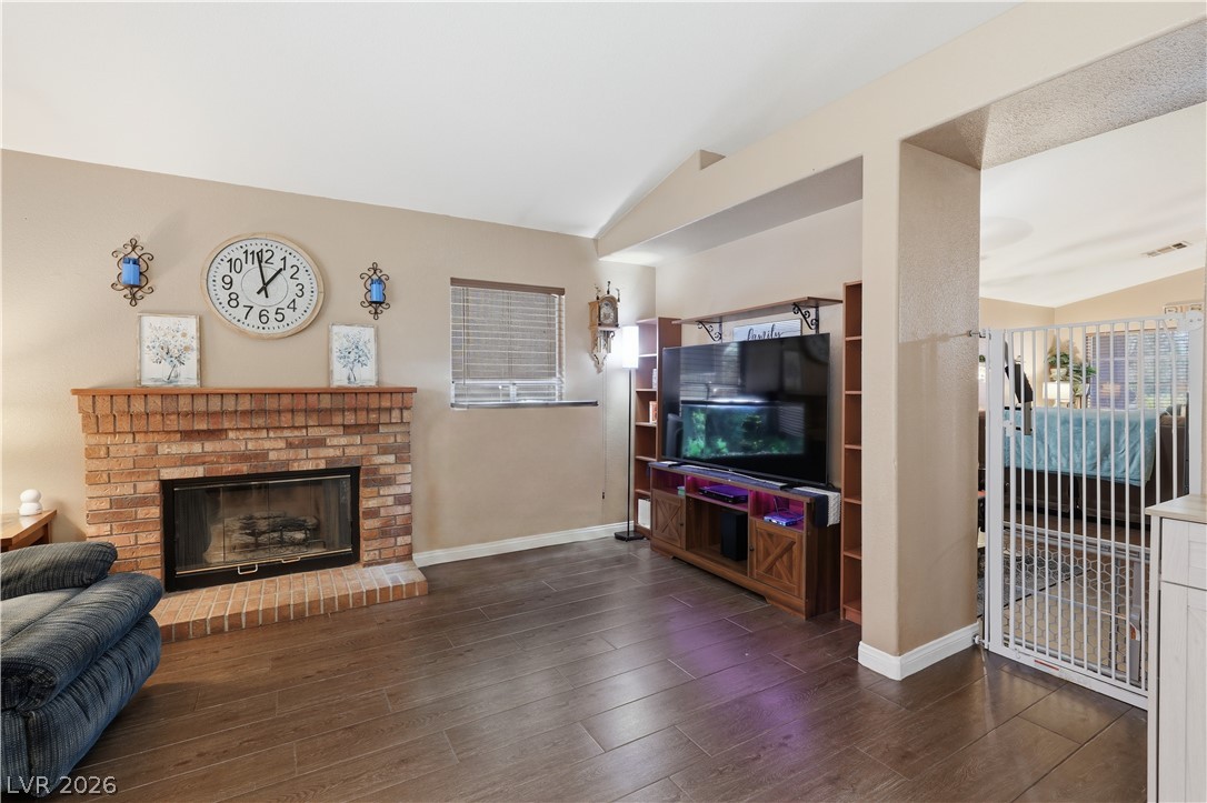 Photo 19 of 38, 2730 Meadow Spring Court