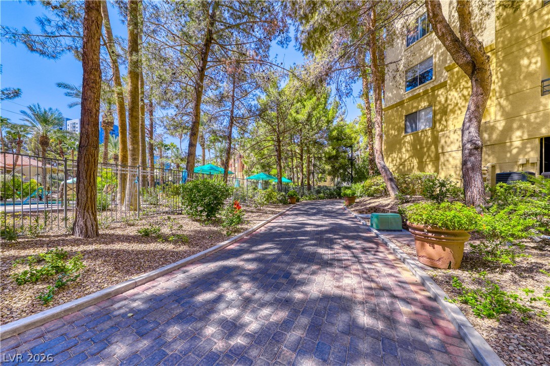 Photo 52 of 65, 260 E Flamingo Road #304