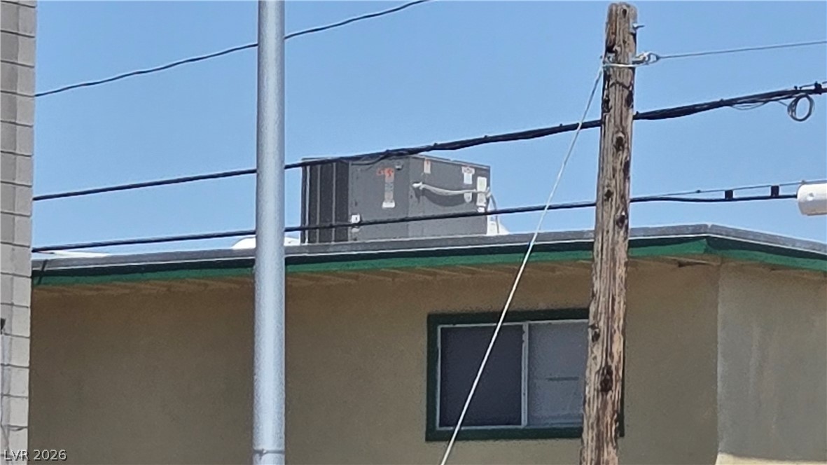 Photo 10 of 17, 2405 McCarran Street