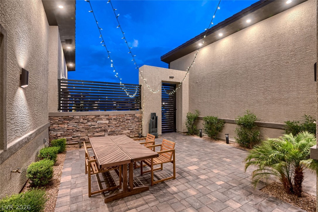 Photo 15 of 49, 8310 W Camero Avenue