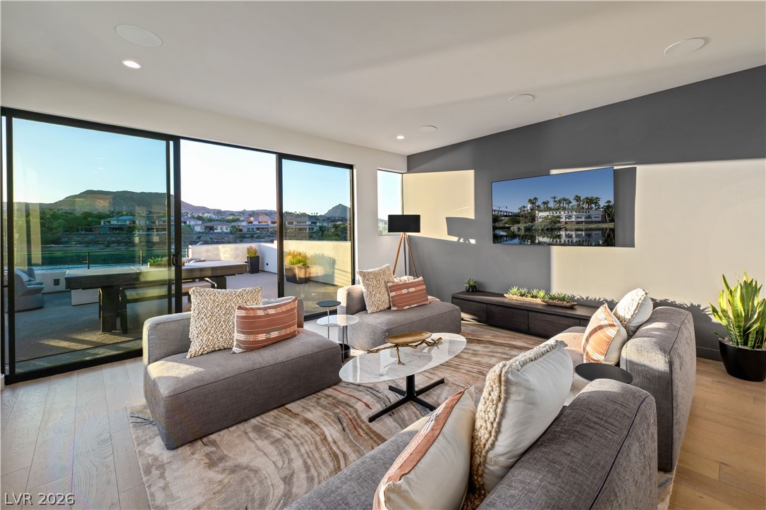 Photo 7 of 12, 28 Heron Harbour Drive