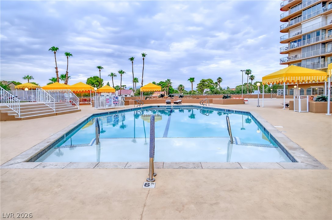 Photo 27 of 33, 3111 Bel Air Drive #202