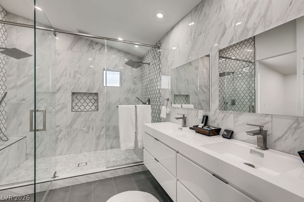 Photo 19 of 31, 1601 Vespertina Court