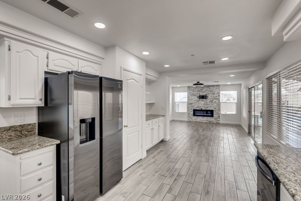 Photo 10 of 31, 1601 Vespertina Court