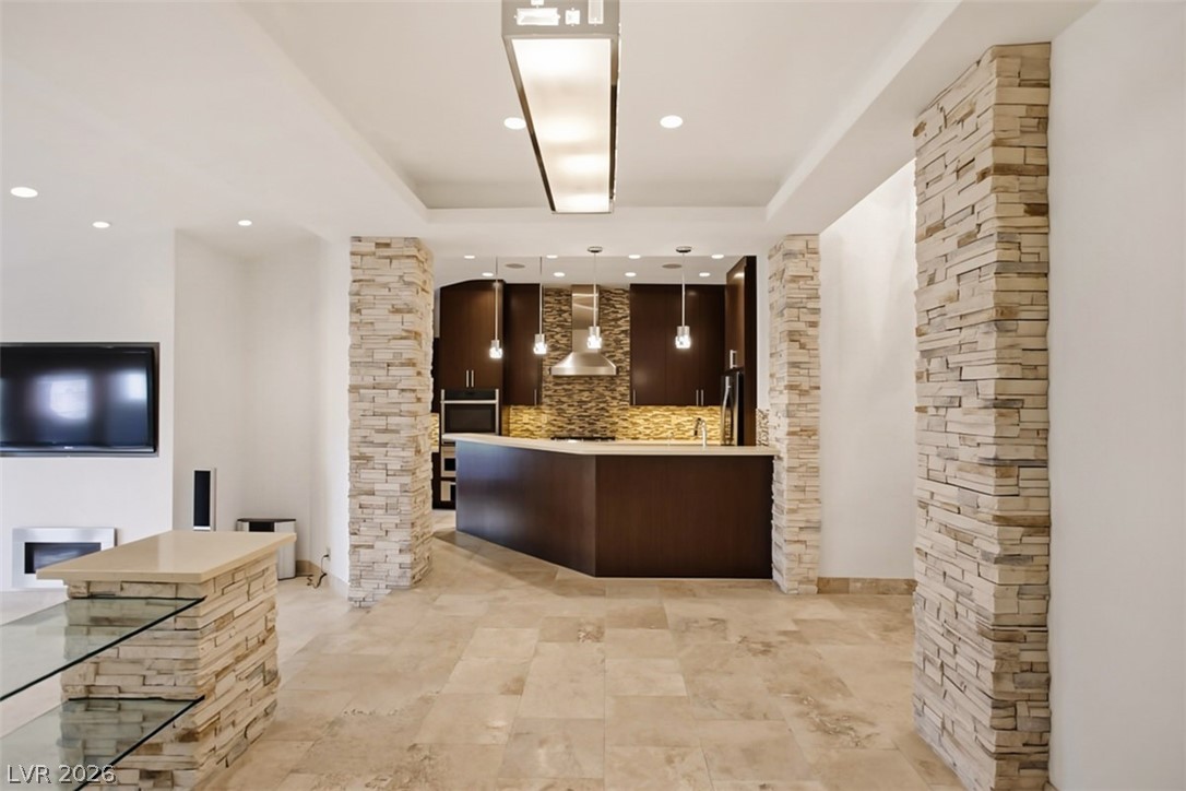 7146 Mission Hills Drive, Las Vegas 89113