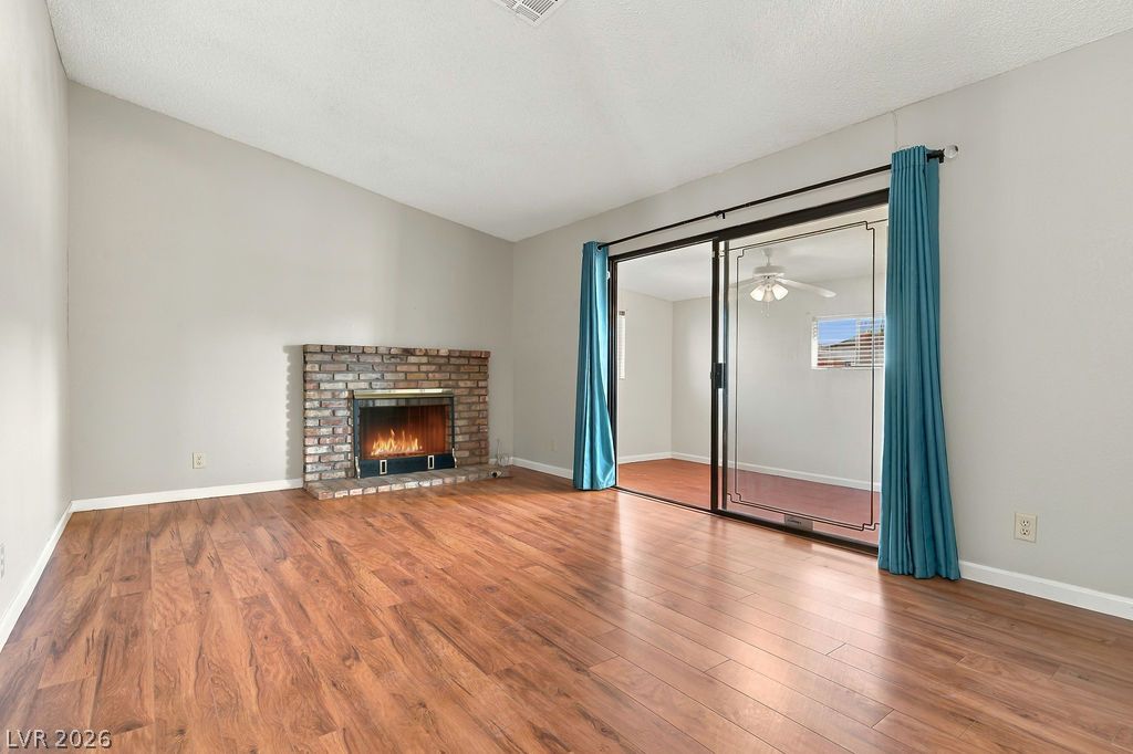 Photo 4 of 1305 Jackson Avenue