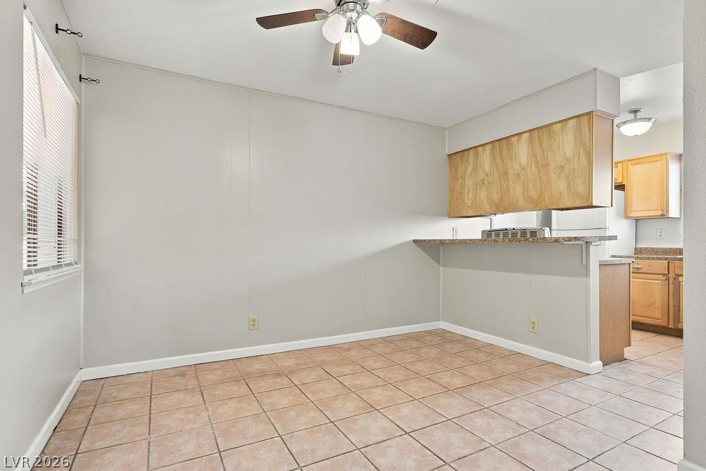 Photo 10 of 23, 1305 Jackson Avenue