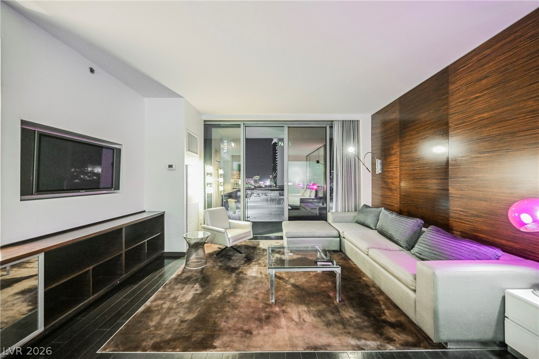 4381 W Flamingo Road #912, Las Vegas