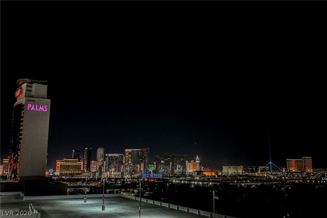 Photo 37 of 50, 4381 W Flamingo Road #912