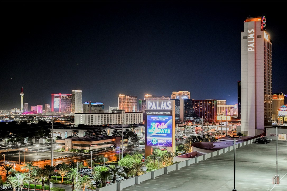 Photo 42 of 50, 4381 W Flamingo Road #912