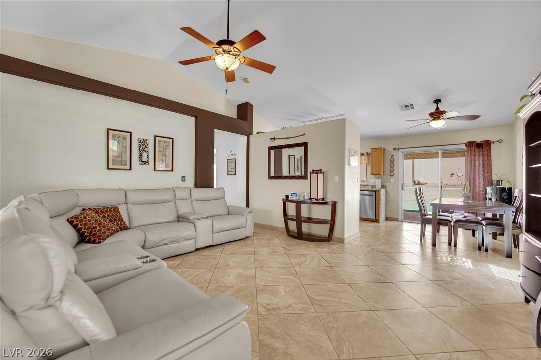 Photo 5 of 3126 Crownline Court