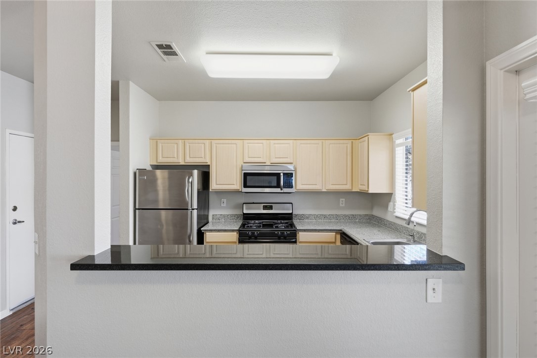 Photo 9 of 47, 5250 S Rainbow Boulevard #2079