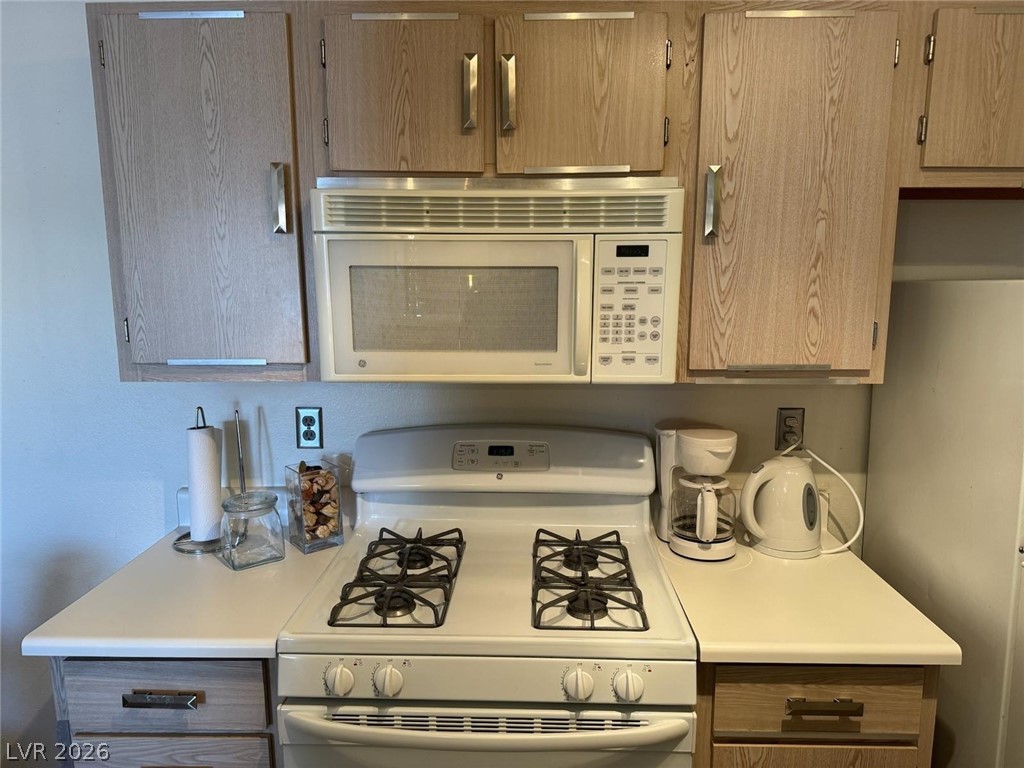 Photo 9 of 25, 7885 W Flamingo Road #1002