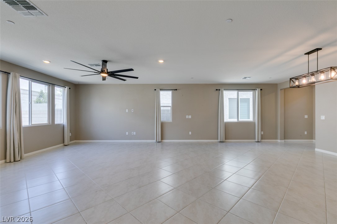 Photo 4 of 9949 Locking Biner Avenue
