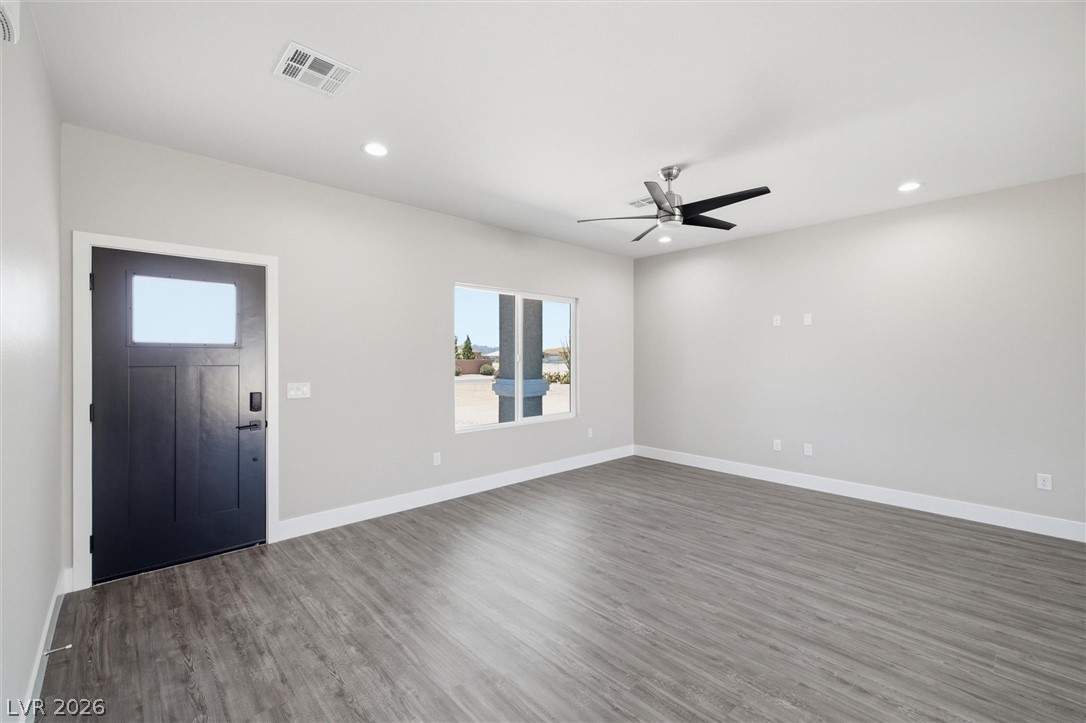 Photo 6 of 37, 2981 Ponderosa Avenue
