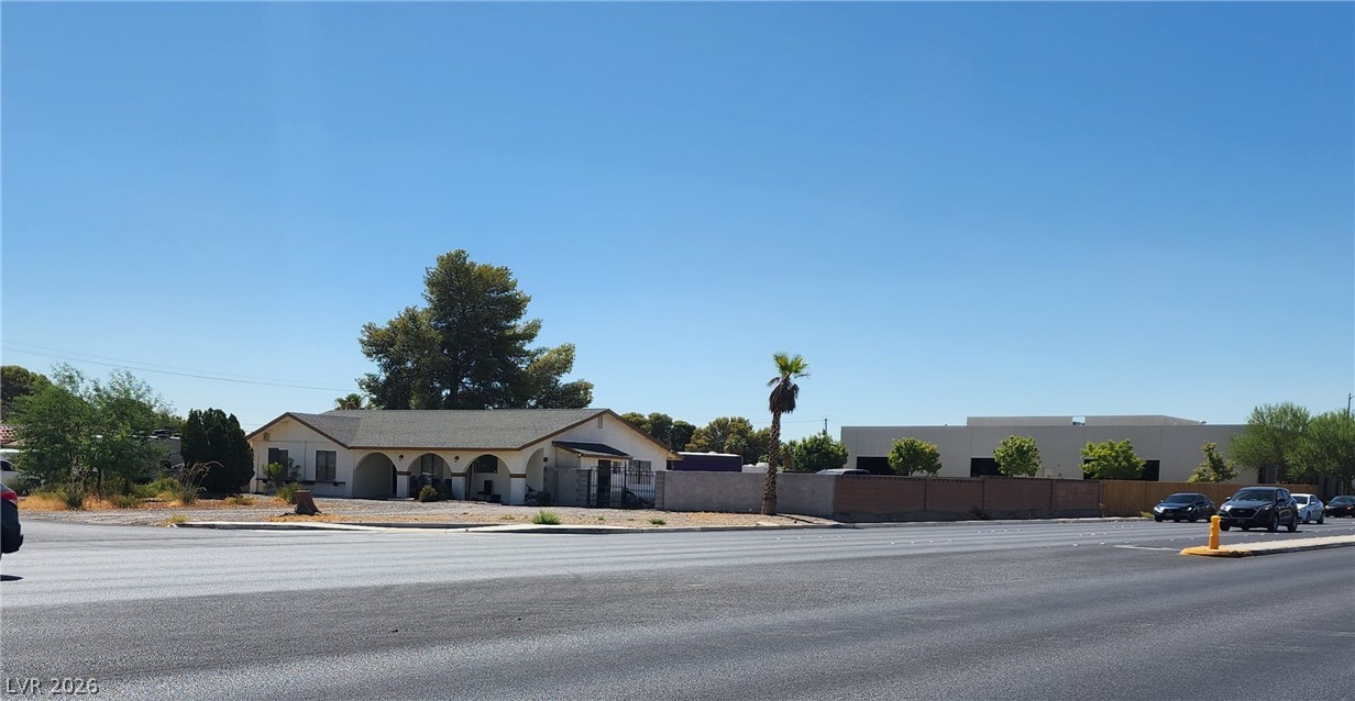 Photo 3 of 6067 W Oquendo Road