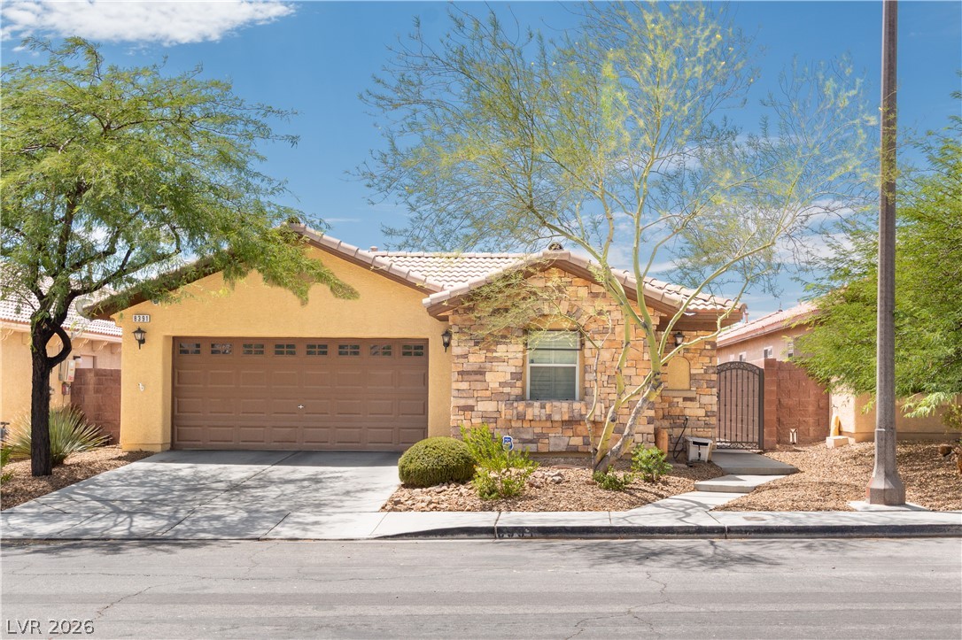 8391 Hollywood Hills Avenue, Las Vegas 89178