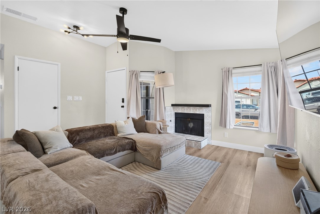 Photo 7 of 28, 1015 Brookside Court
