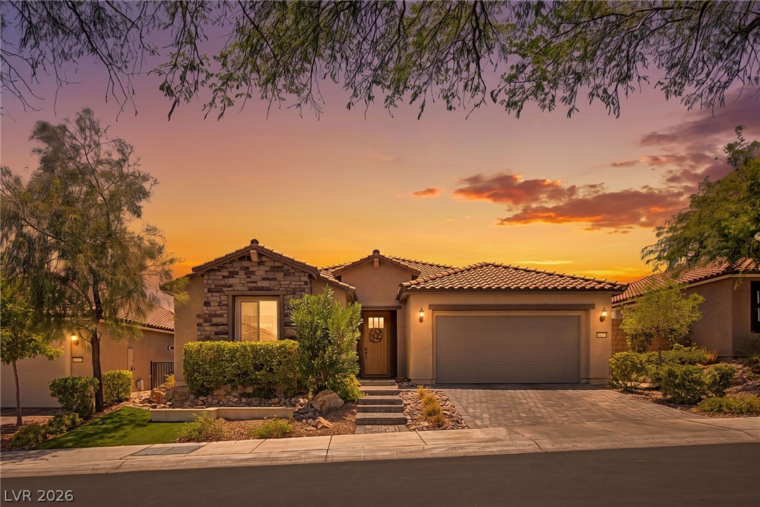 10433 Skye Paseo Avenue, Las Vegas 89166