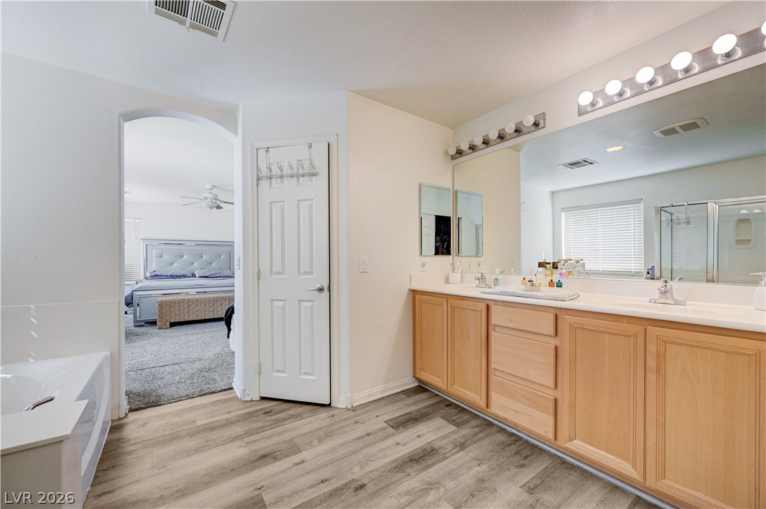 Photo 31 of 48, 6105 Glenborough Street