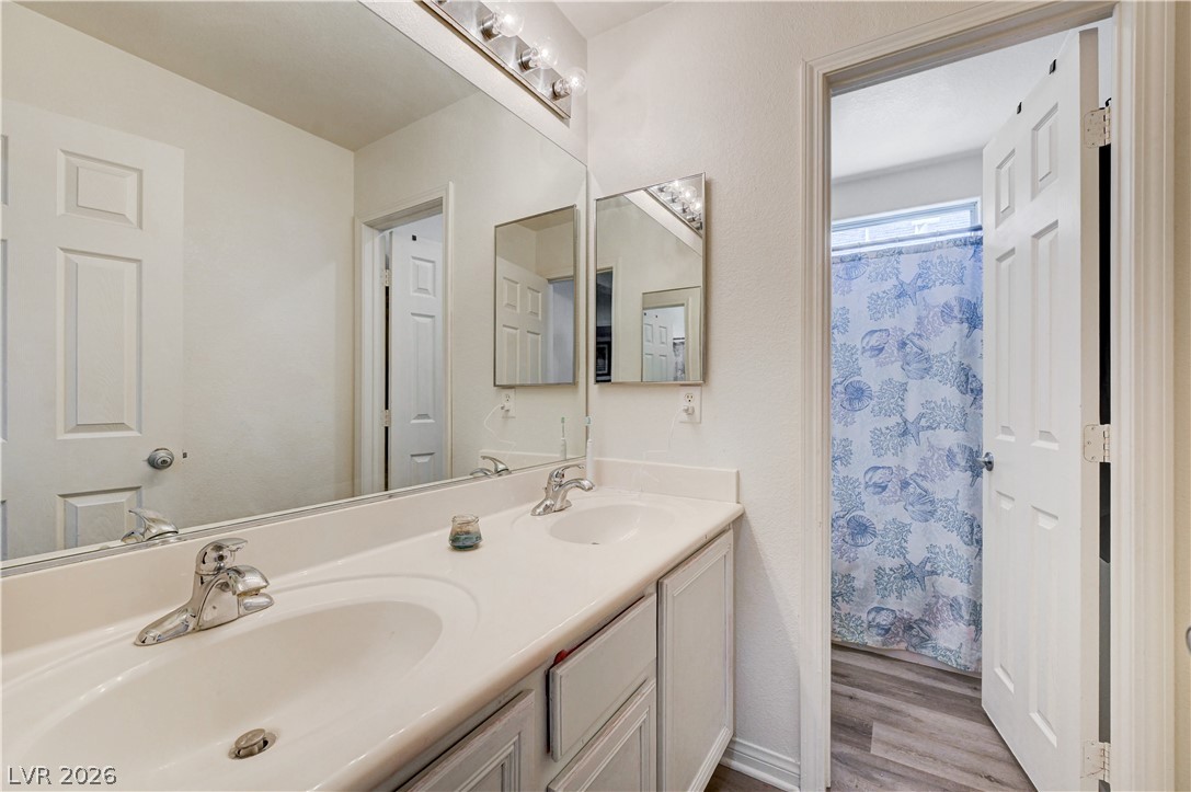 Photo 37 of 48, 6105 Glenborough Street