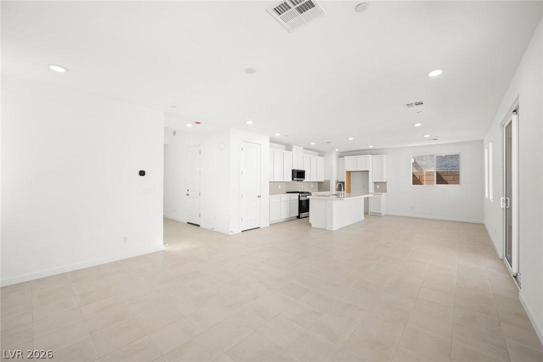 Photo 4 of 10804 Birch Meadows Avenue