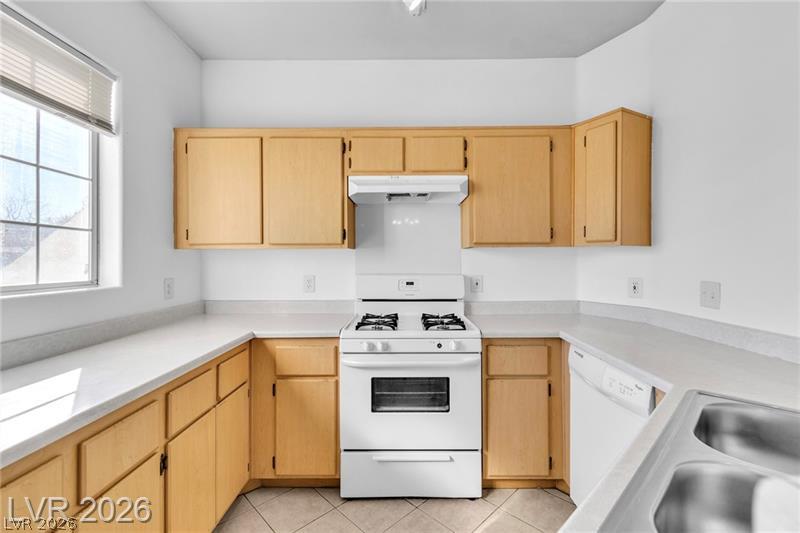 Photo 8 of 24, 1881 W Alexander Road #1078