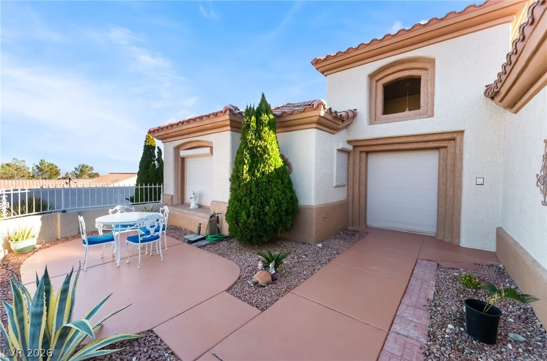 Photo 5 of 10529 Broom Hill Drive