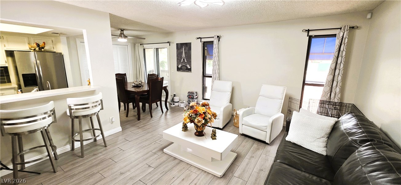 Photo 10 of 28, 6117 W Oakey Boulevard #A
