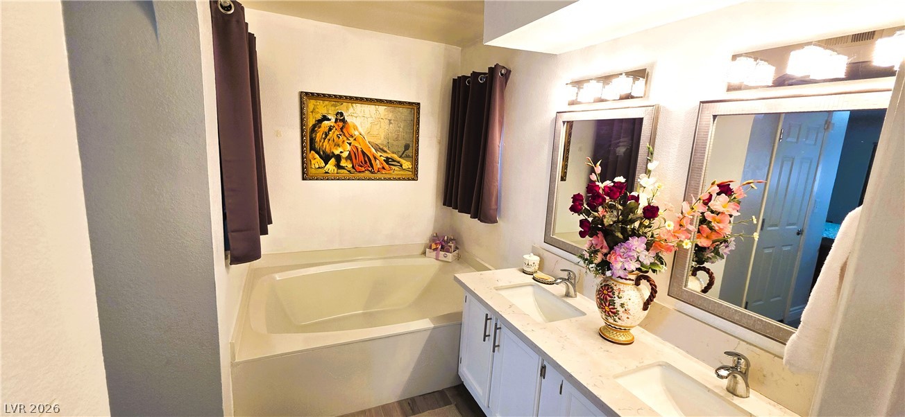 Photo 21 of 28, 6117 W Oakey Boulevard #A