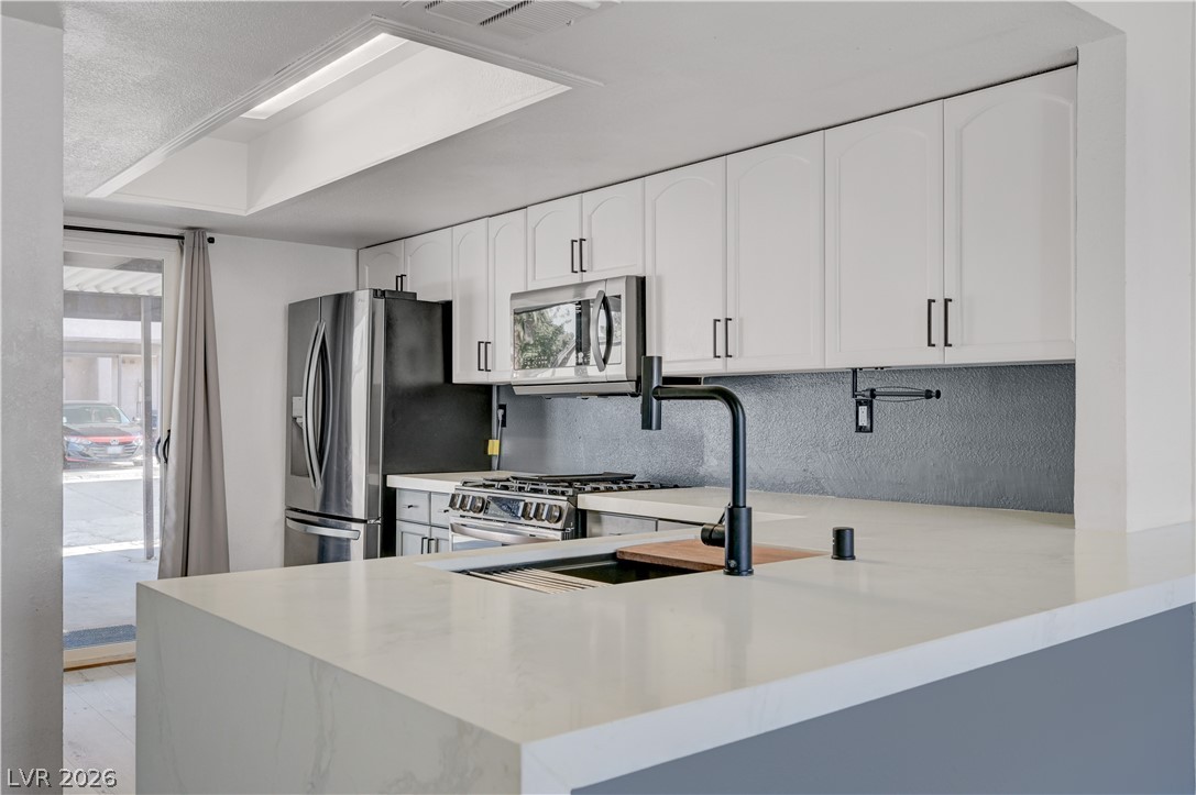 Photo 2 of 6542 Ironbark Lane