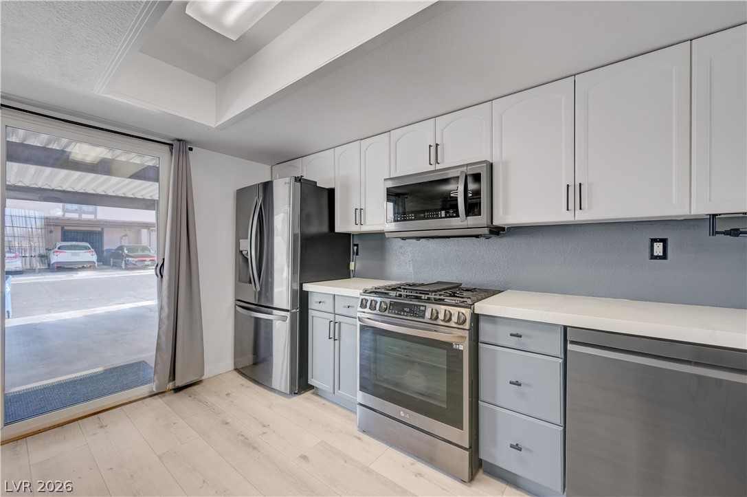 Photo 12 of 37, 6542 Ironbark Lane