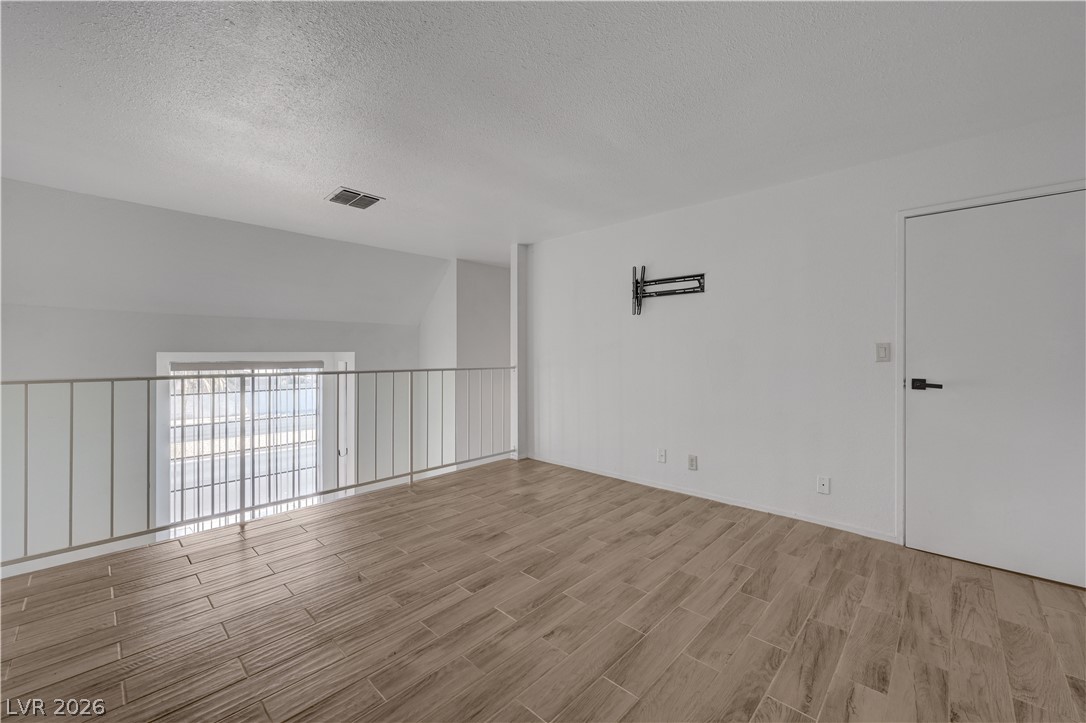 Photo 23 of 37, 6542 Ironbark Lane