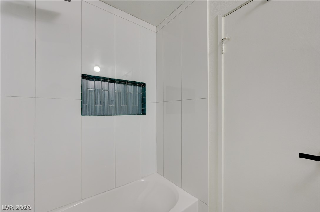 Photo 26 of 37, 6542 Ironbark Lane