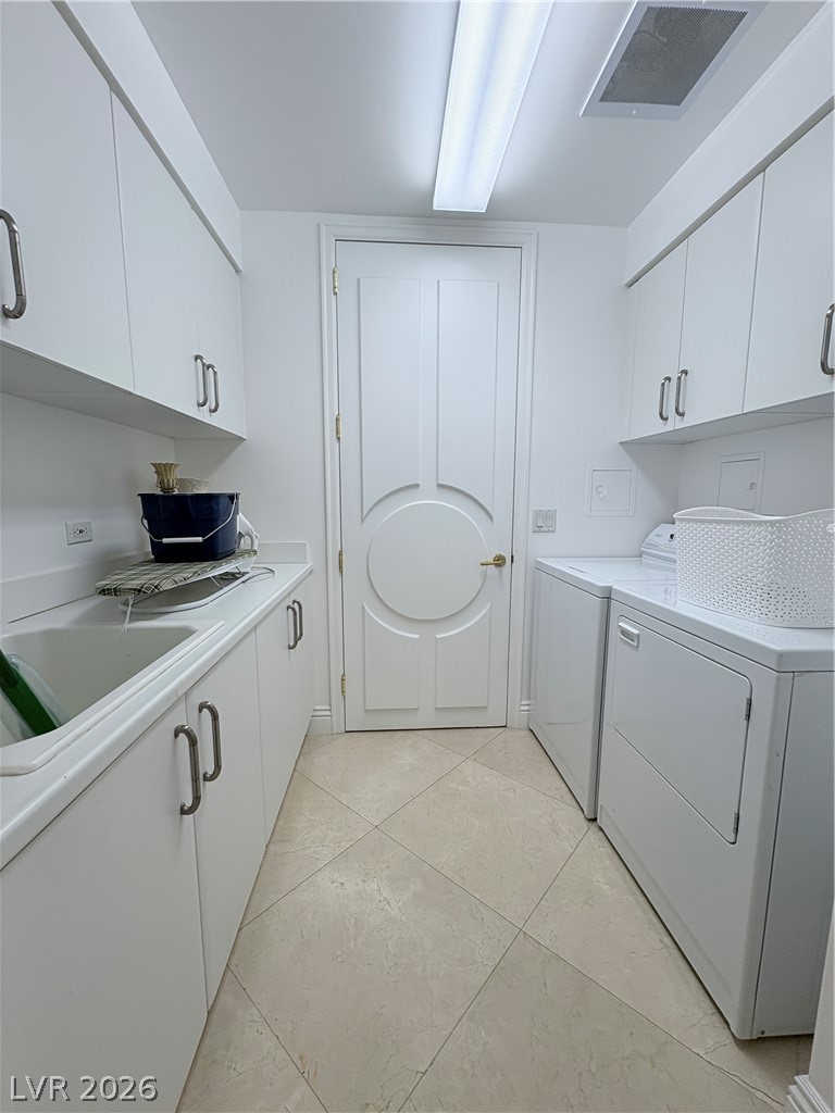 Photo 24 of 53, 2857 Paradise Road #PH2904