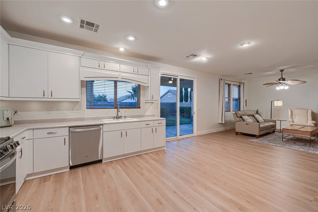 Photo 4 of 552 Playa Linda Place